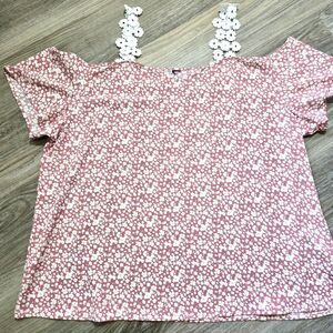 NWOT Shein Curve Women's 4x Floral  Blouse Cold Shoulder Lace Straps Pink